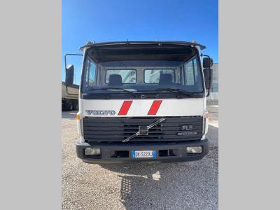 Volvo FL6 in vendita da C.N.M. Srl