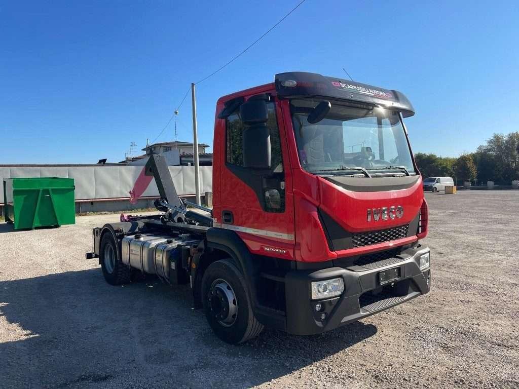 Iveco EUROCARGO 160E SCARRABILE Foto 8
