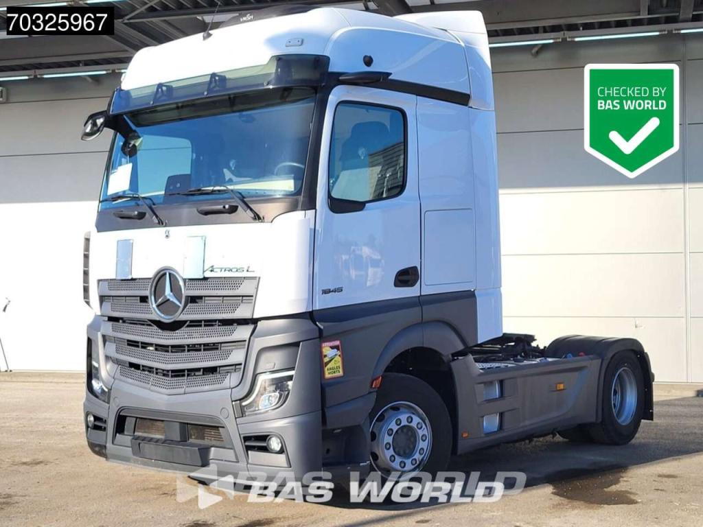 Mercedes-Benz Actros 1845 4X2 BigSpace Retarder 2x Tanks Standklima Navi Foto 1