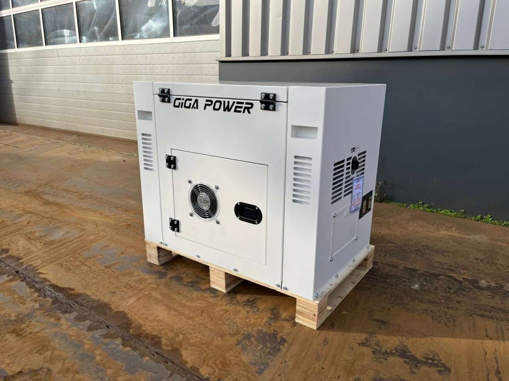 Giga Power PLD12000SE 10 kVA silent generator Foto 2