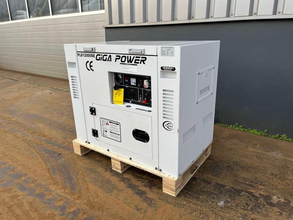 Giga Power PLD12000SE 10 kVA silent generator Foto 6