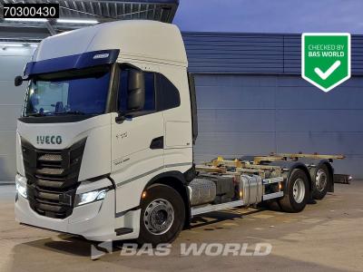 Iveco S-Way 510 6X2 Retarder Full Air Lift Axle BDF Euro 6 in vendita da BAS World B.V.
