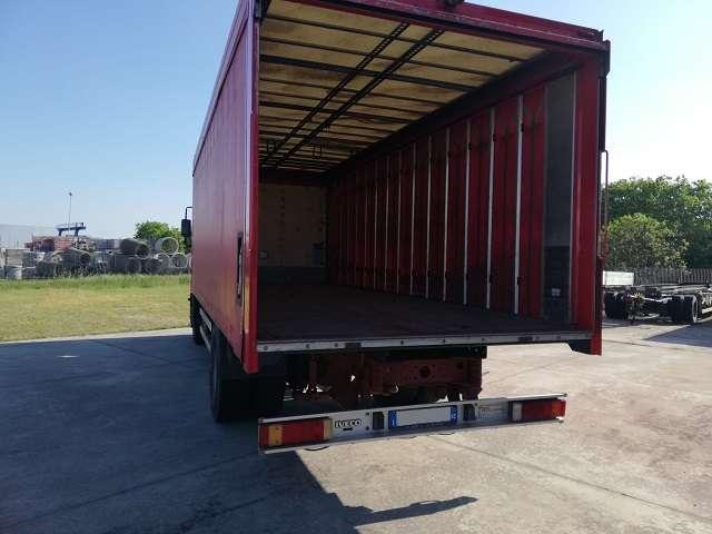 Iveco Cursor 190E31 Foto 4
