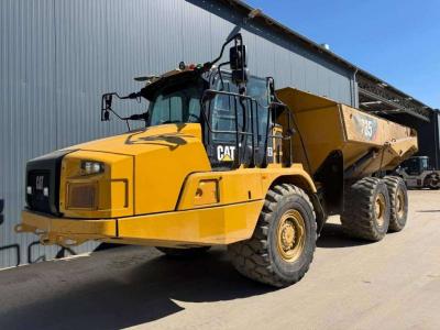 Caterpillar 735 04A in vendita da Smitma B.V.