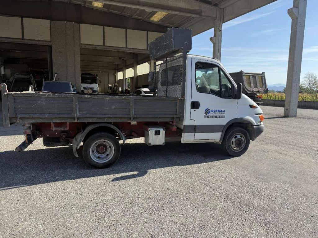 Iveco DAILY 35C9A Foto 5