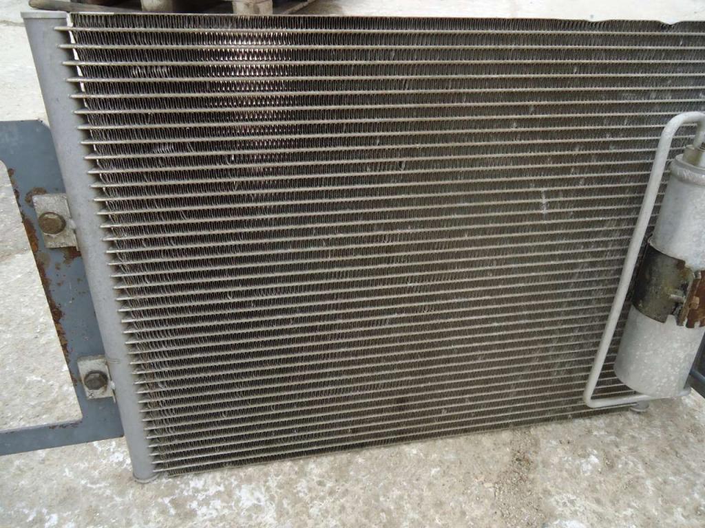 Radiatore aria condizionata per Hitachi ZAXIS 350-3 Foto 3