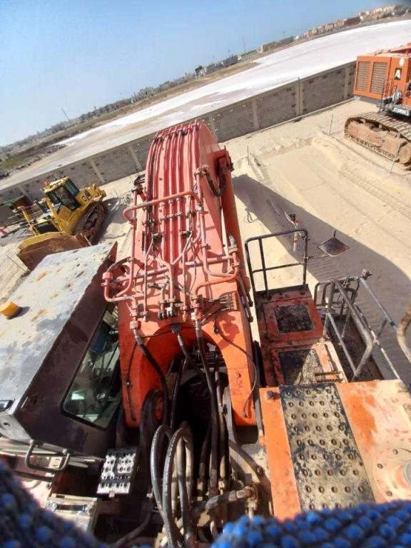 Hitachi EX1200-7 Longreach 28m (Saudi Arabia) Foto 23
