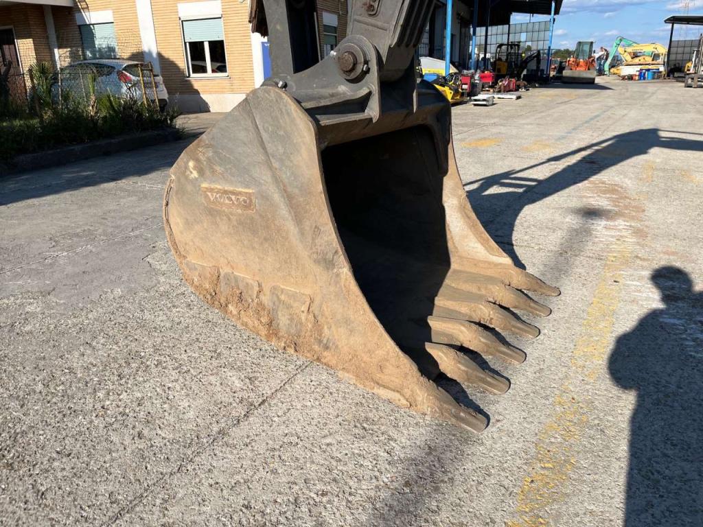 Volvo EC230FNL-5 Foto 16