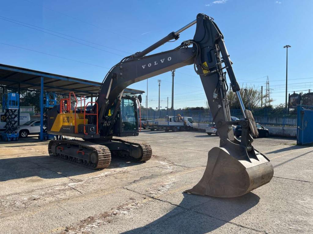 Volvo EC230FNL-5 Foto 2
