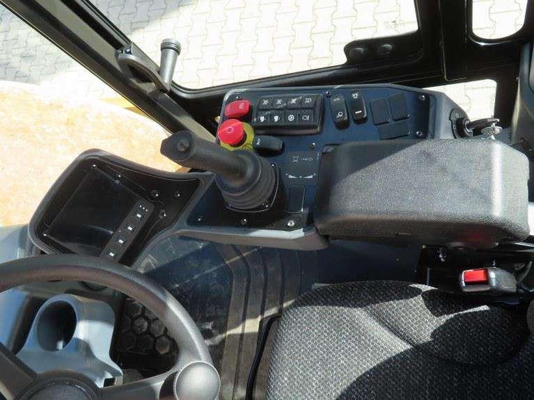 Caterpillar CS13 Foto 12