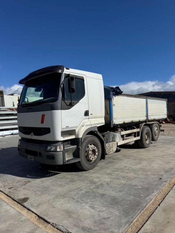 Renault 385 Foto 1