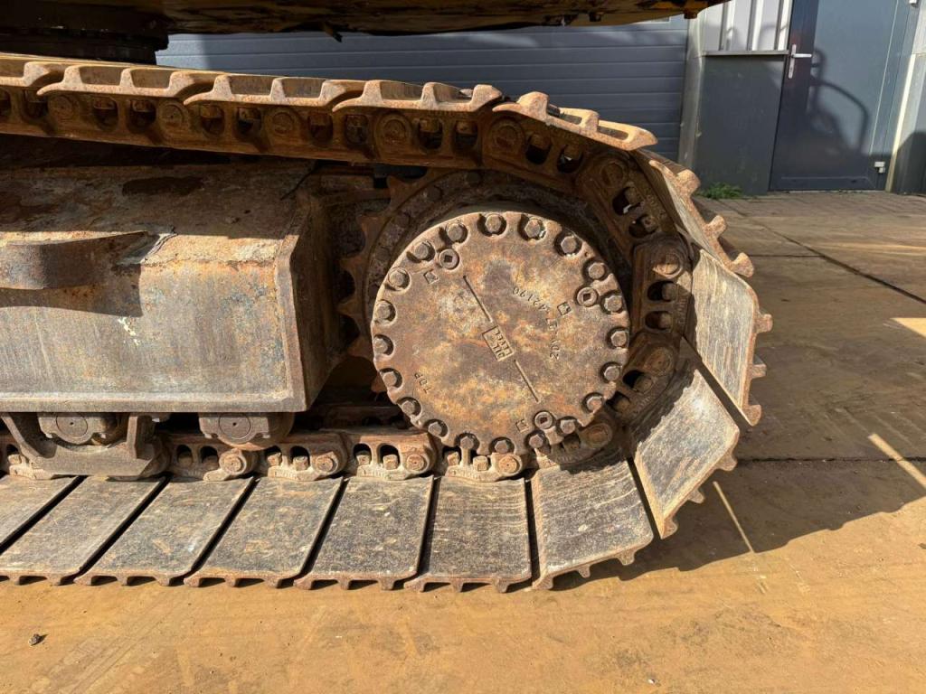 Komatsu PC240LC-10 Foto 12