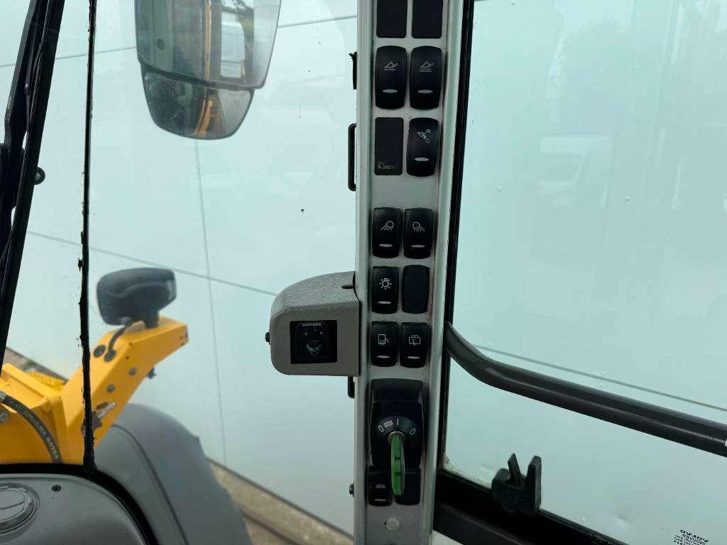 Volvo L90H - 3rd Function / Quick Coupler Foto 15