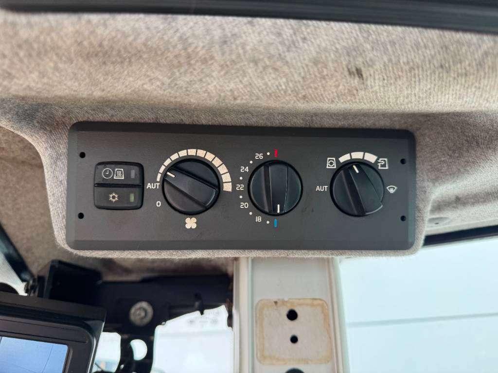 Volvo L90H - 3rd Function / Quick Coupler Foto 16