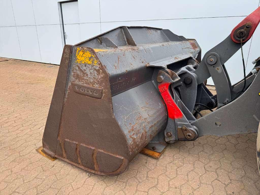Volvo L90H - 3rd Function / Quick Coupler Foto 18