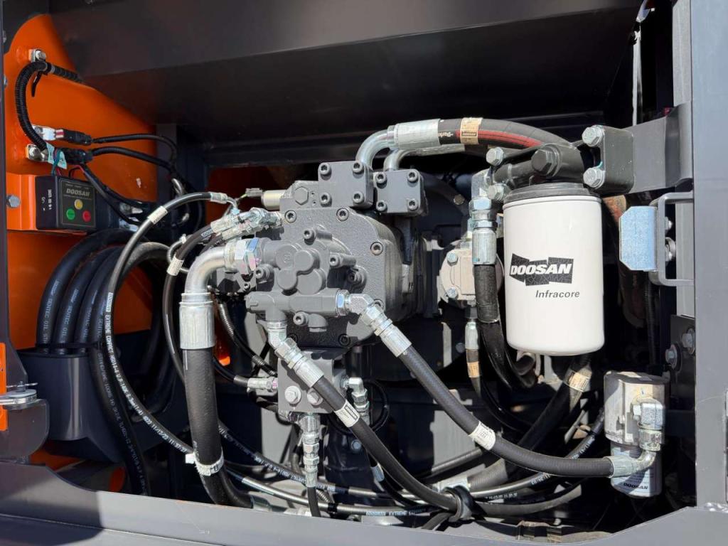 Develon DX245NHD-7 Foto 15