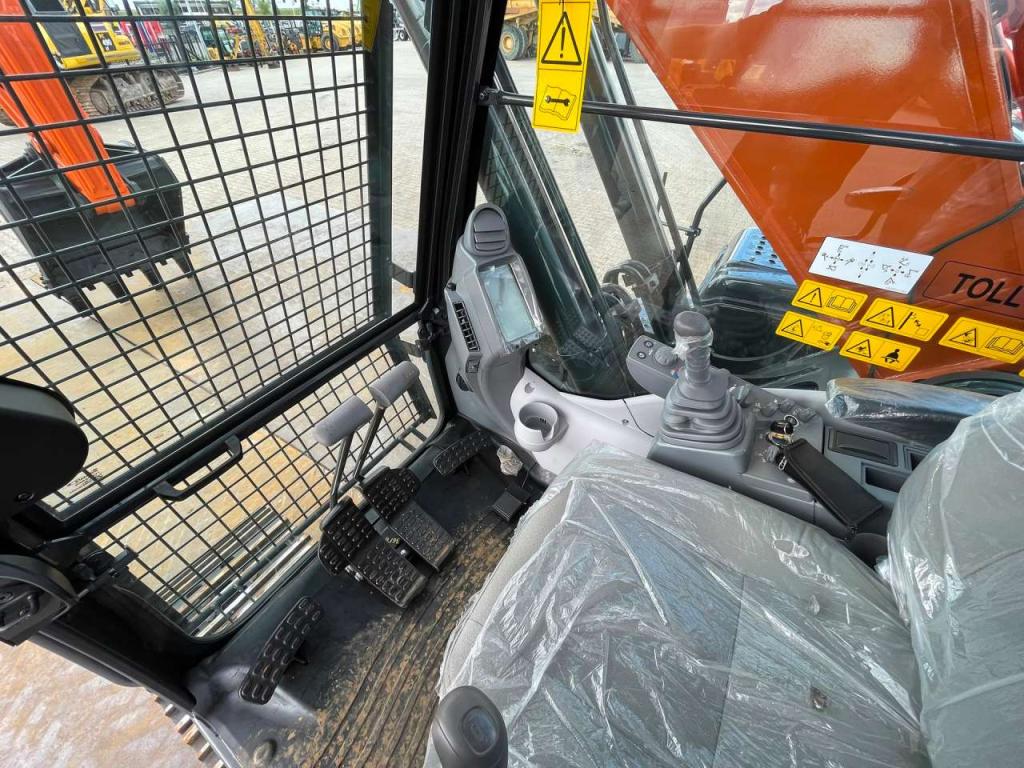 Hitachi ZX220LC-5G Foto 21
