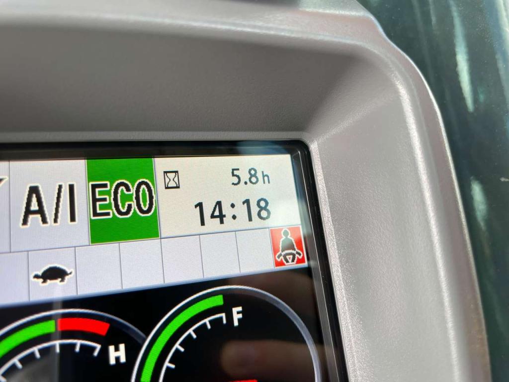 Hitachi ZX220LC-5G Foto 26