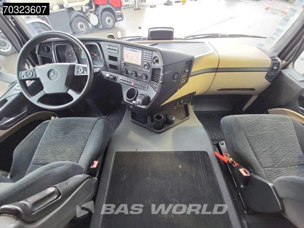 Mercedes-Benz Actros 1948 Actros 4X2 ClassicSpace Retarder Navi Foto 19