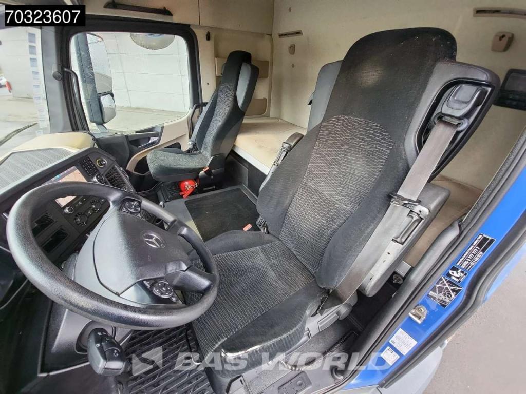 Mercedes-Benz Actros 1948 Actros 4X2 ClassicSpace Retarder Navi Foto 27