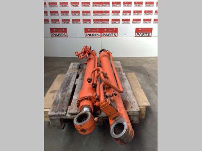 Pistone sollevamento per Hitachi ZX160LC in vendita da Massucco T. Srl Area Ricambi