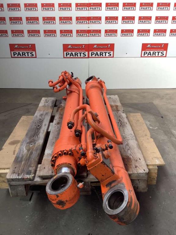 Pistone sollevamento per Hitachi ZX160LC Foto 1