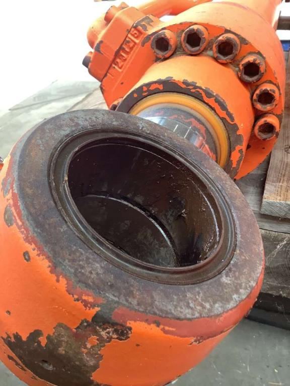 Pistone sollevamento per Hitachi ZX160LC Foto 3