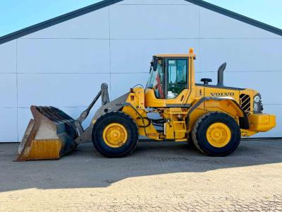 Volvo L120F - Automatic Greasing / Camera / Airco in vendita da Boss Machinery