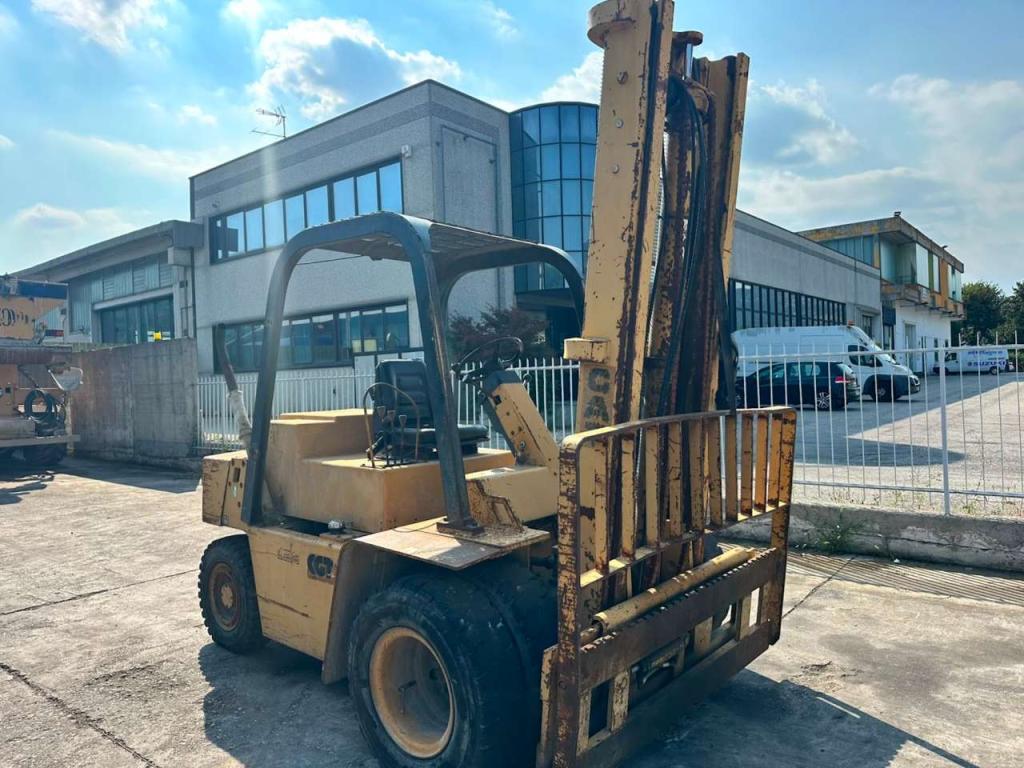 Caterpillar V80E Foto 2