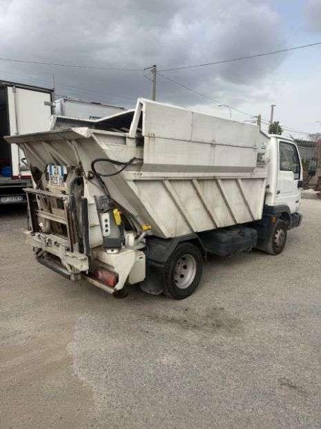 Nissan Cabstar Foto 3