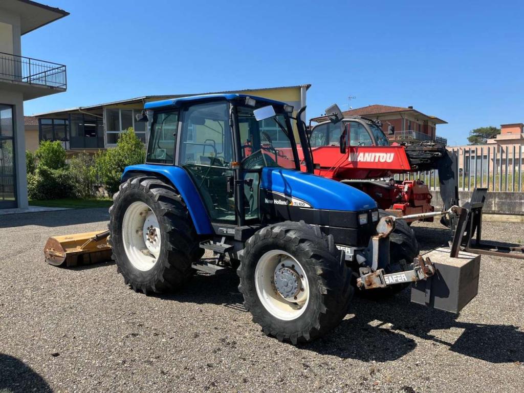 New Holland TL100 Foto 1
