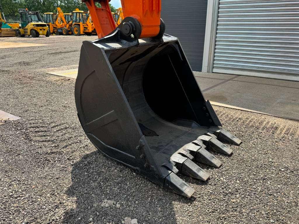 Hitachi EX215LC-5G - New / Unused / Cummins Engine Foto 18