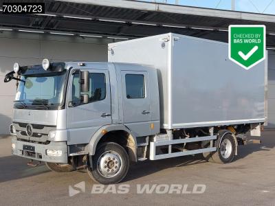 Mercedes Atego 1429 Atego 4X4 4x4 Crewcab 1500 kg Zepro Ladebordwand Steel suspension Manual Euro 5 in vendita da BAS World B.V.