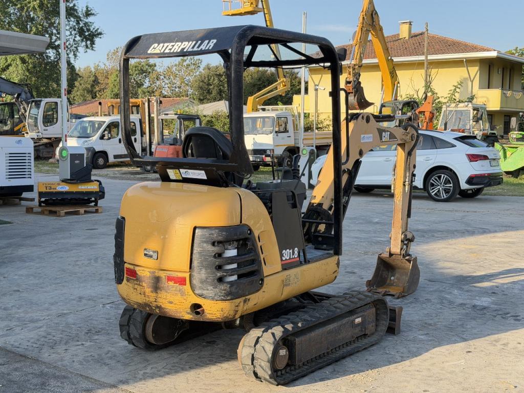 Caterpillar 301.8 Foto 3