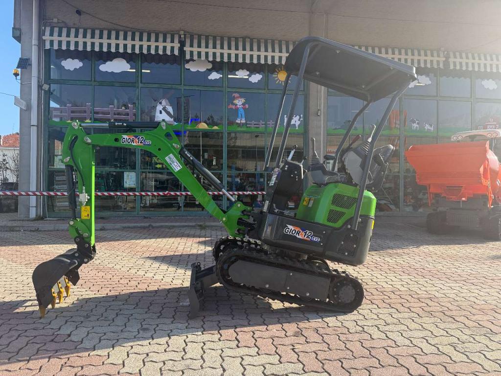 Gior 12 Evo.5 II SERIE - MOTORE KUBOTA 3 CILINDRI - CARRO ALLARGABILE - 4 MONTANTI - BRACCIOLO Foto 2