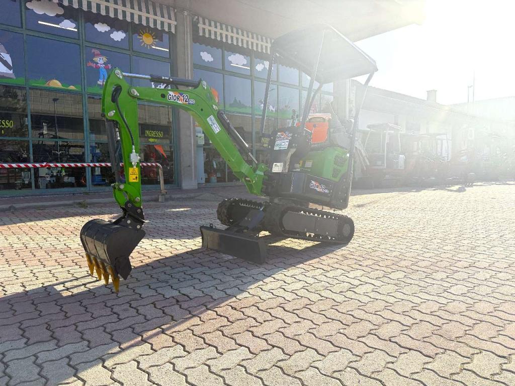 Gior 12 Evo.5 II SERIE - MOTORE KUBOTA 3 CILINDRI - CARRO ALLARGABILE - 4 MONTANTI - BRACCIOLO Foto 4