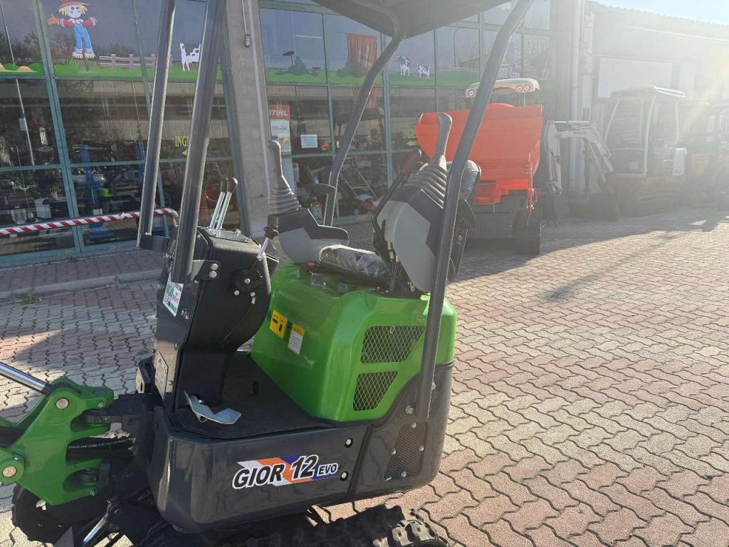 Gior 12 Evo.5 II SERIE - MOTORE KUBOTA 3 CILINDRI - CARRO ALLARGABILE - 4 MONTANTI - BRACCIOLO Foto 9