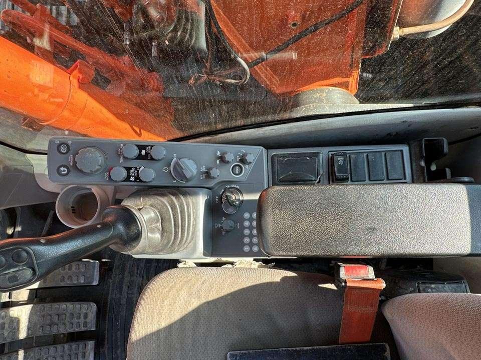 Hitachi ZX135US-5B TUNNELING Foto 15