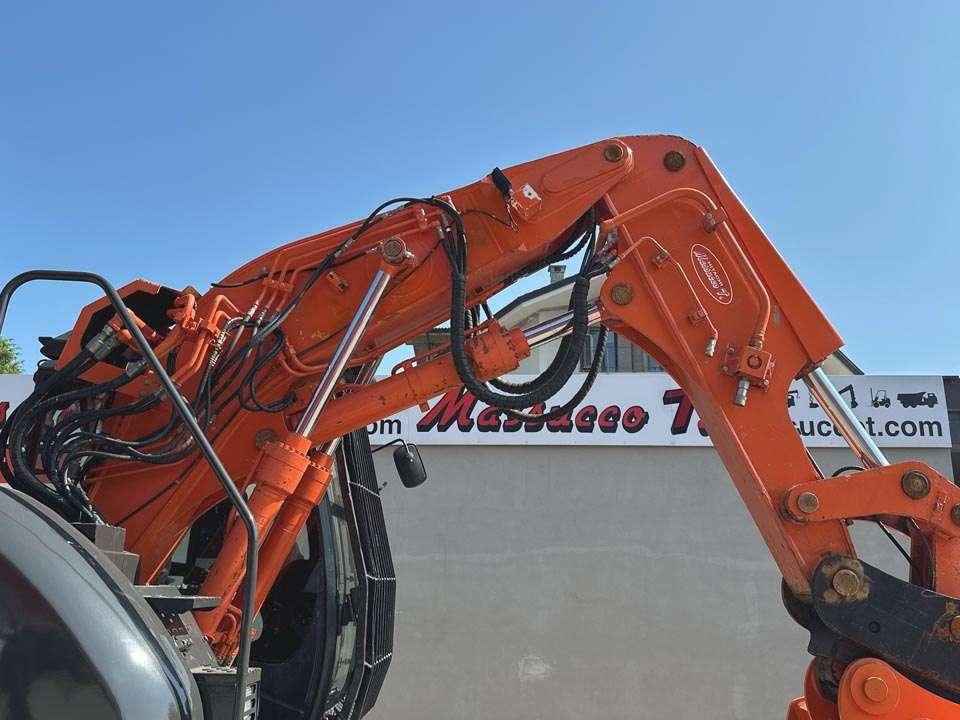 Hitachi ZX135US-5B TUNNELING Foto 6