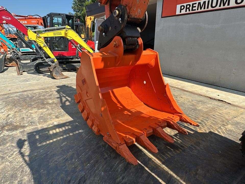 Hitachi ZX135US-5B TUNNELING Foto 7
