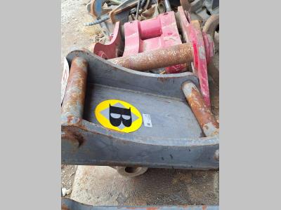 S60 for 12-18 ton excavators Attachment plate in vendita da Balavto