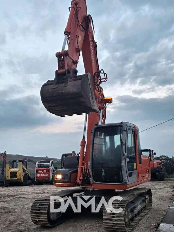Hitachi ZX130 Foto 4