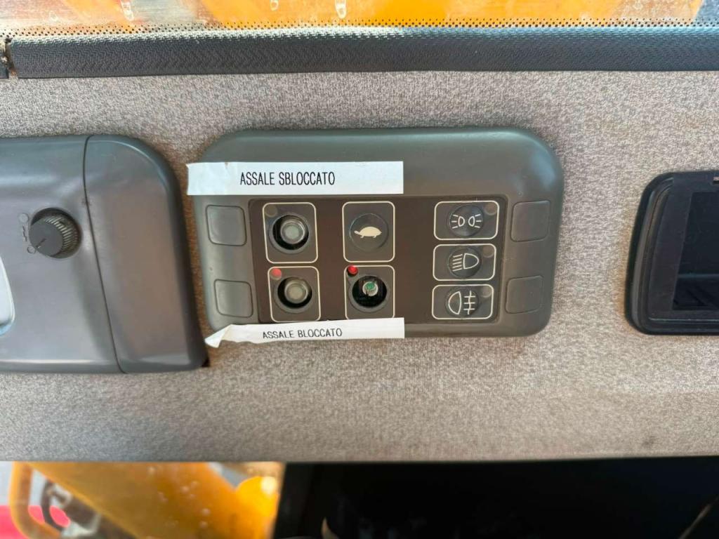 JCB JS130W Foto 11