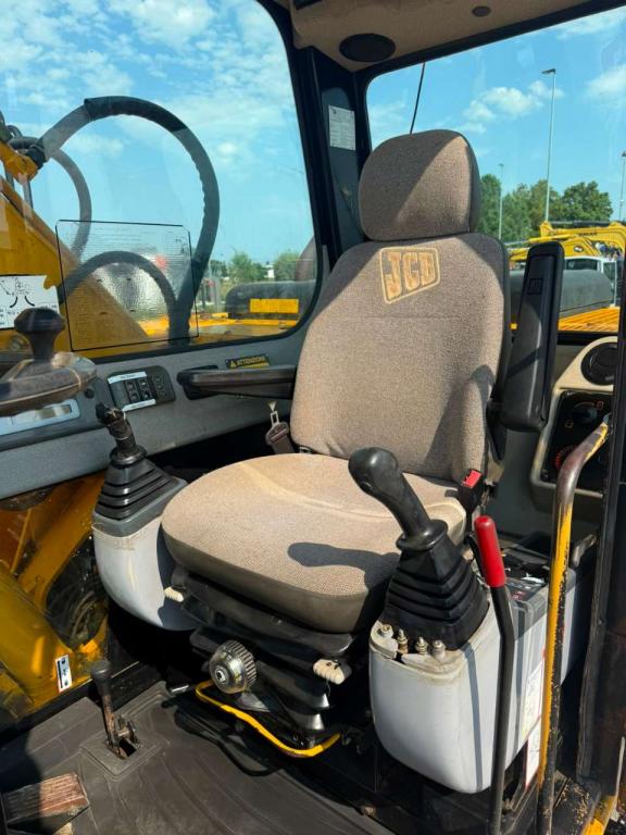 JCB JS130W Foto 7