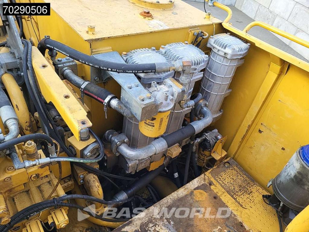 Caterpillar 390 D L Foto 15