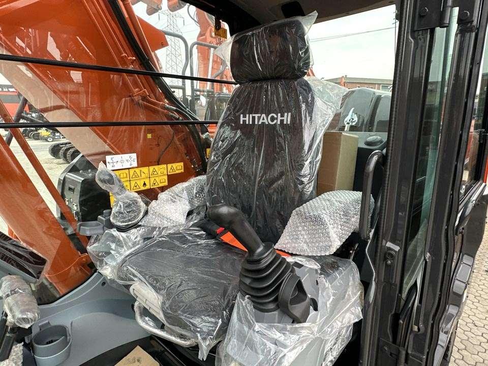 Hitachi ZX240N-7 Foto 13