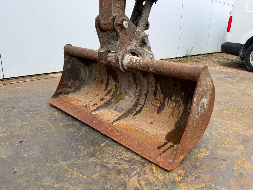 JCB 48Z-1 - Hammer Lines / Quick Coupler Foto 14