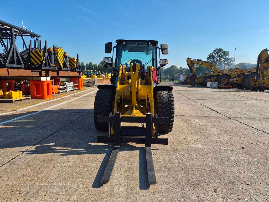 Caterpillar 906 Foto 3