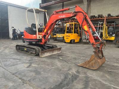 Kubota U25-3