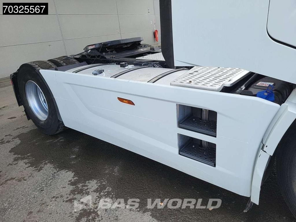 Iveco S-Way 510 4X2 Full-Air Retarder 2xTanks Standklima ACC Navi Foto 12